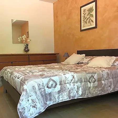 Hotel In Near Garda